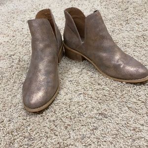 Corky's Wayland Booties size 9